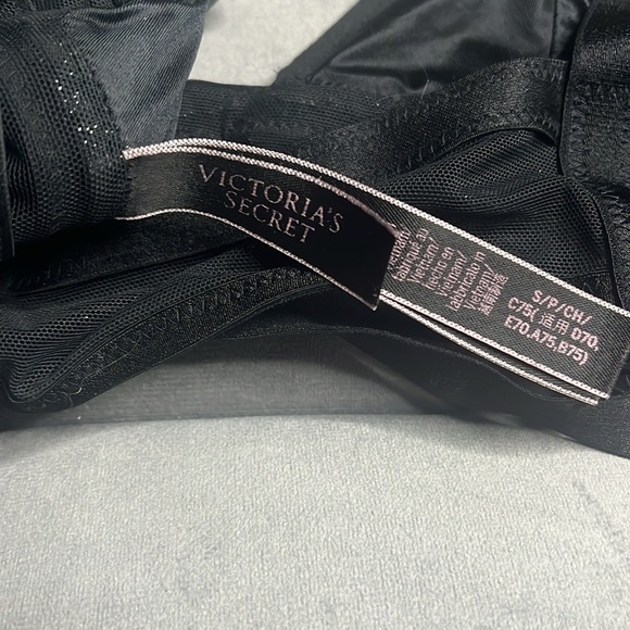 “Victorias Secret- Bralette Size small size small” - Picture 3 of 6